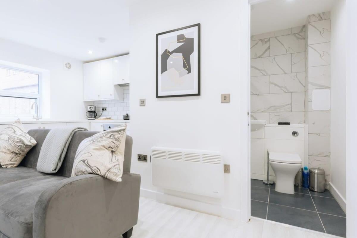 Modern 1 Bedroom Apartment In Central Ipswich Bagian luar foto