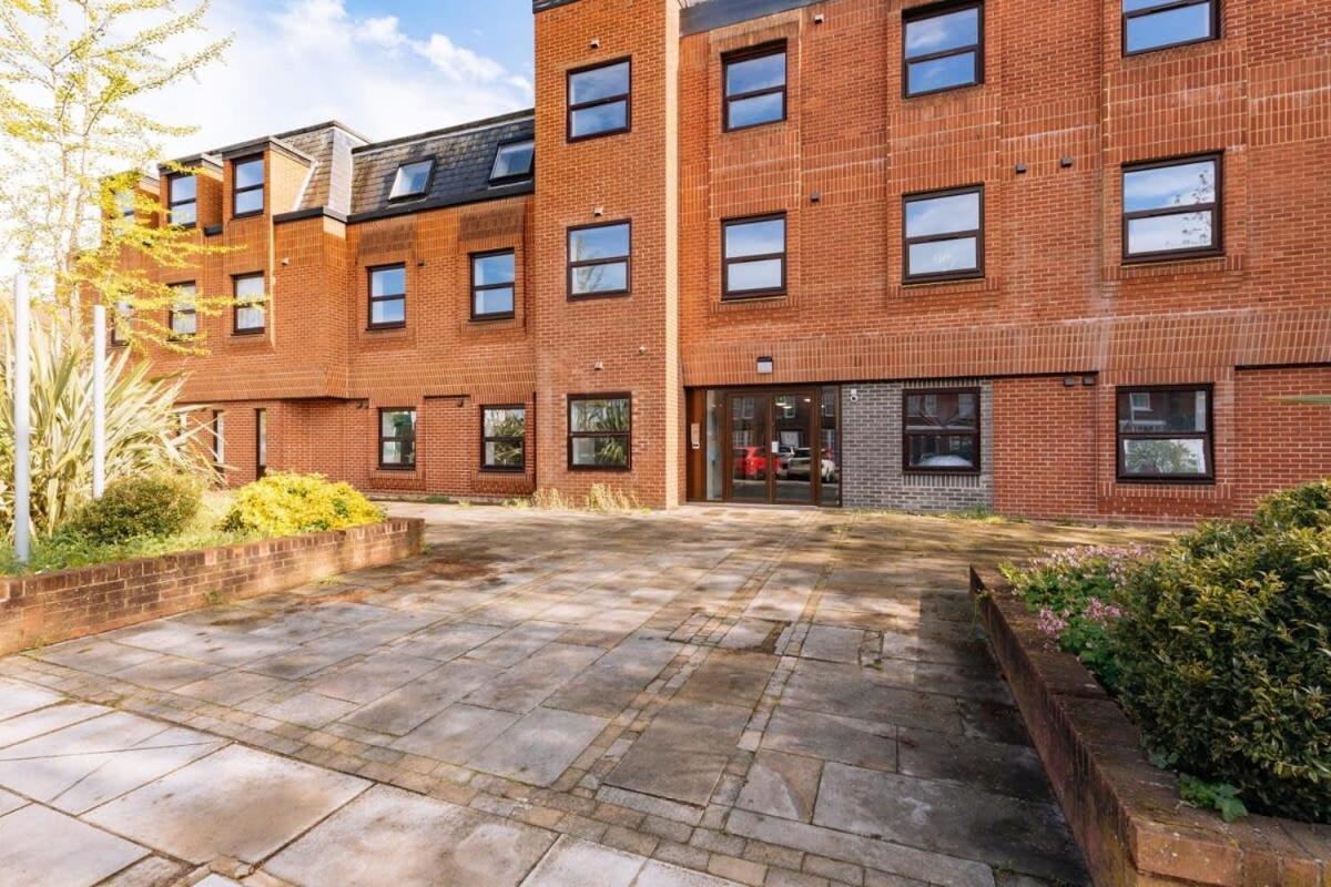 Modern 1 Bedroom Apartment In Central Ipswich Bagian luar foto